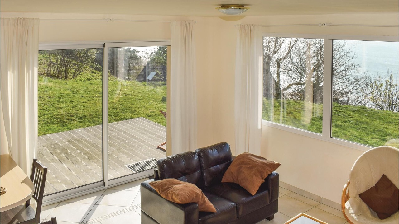 Photo of Livingroom in Saint-Michel-en-Greve