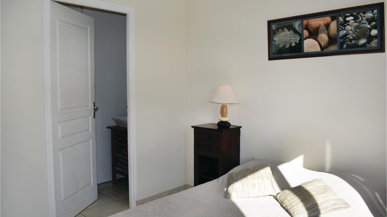 Photo of Bedroom in Saint-Michel-en-Greve