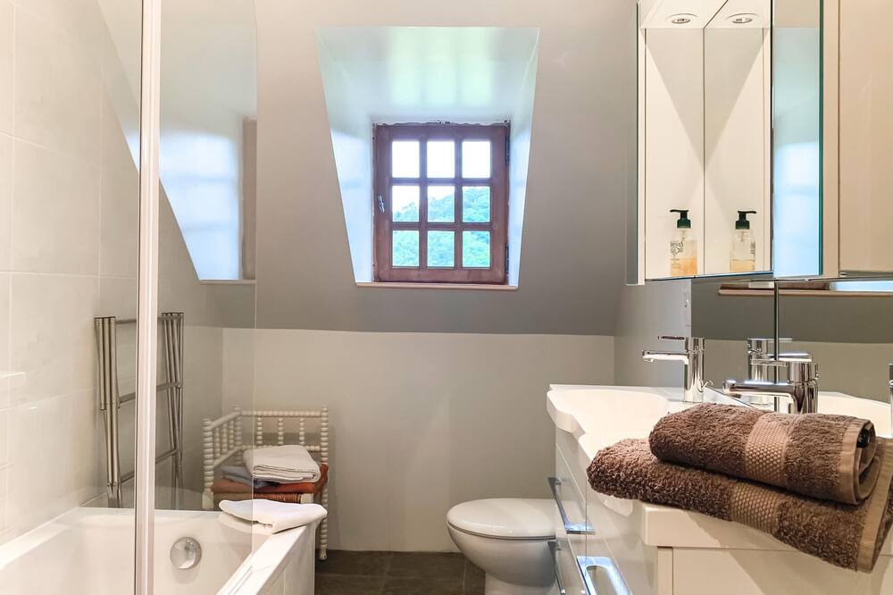 Photo of Bathroom in Rouesse-Vasse