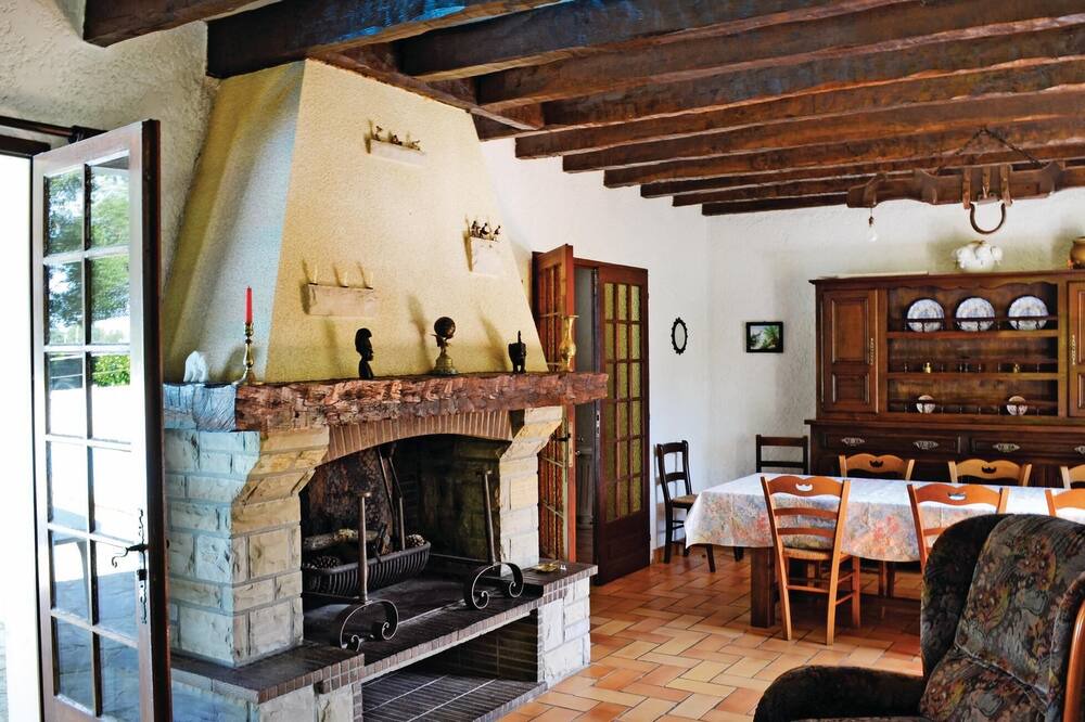Photo of Bedroom in Garrosse