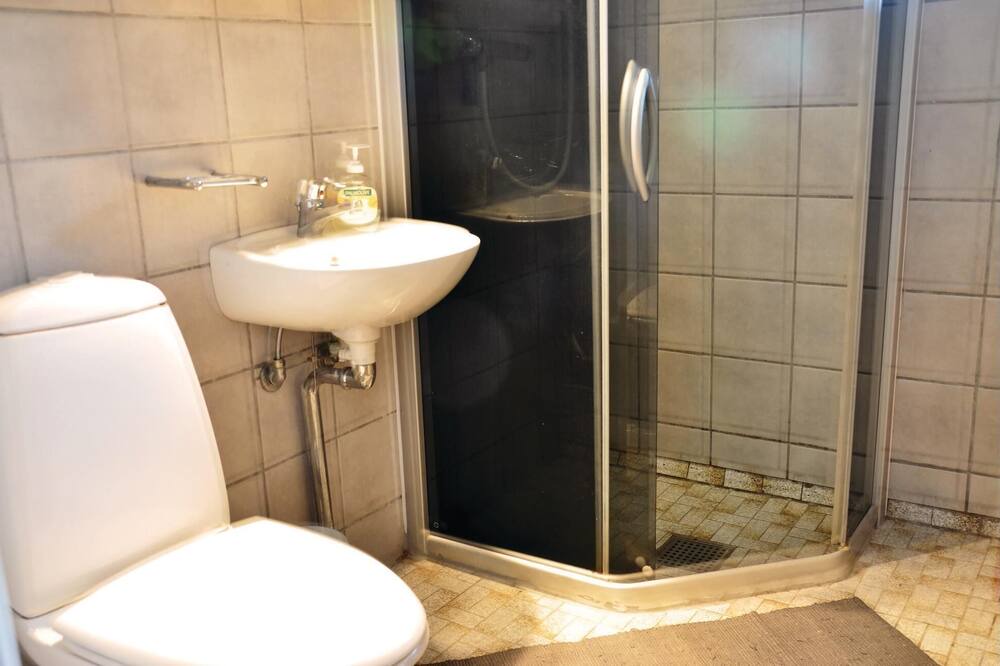 Photo of Bathroom in Helnæs By