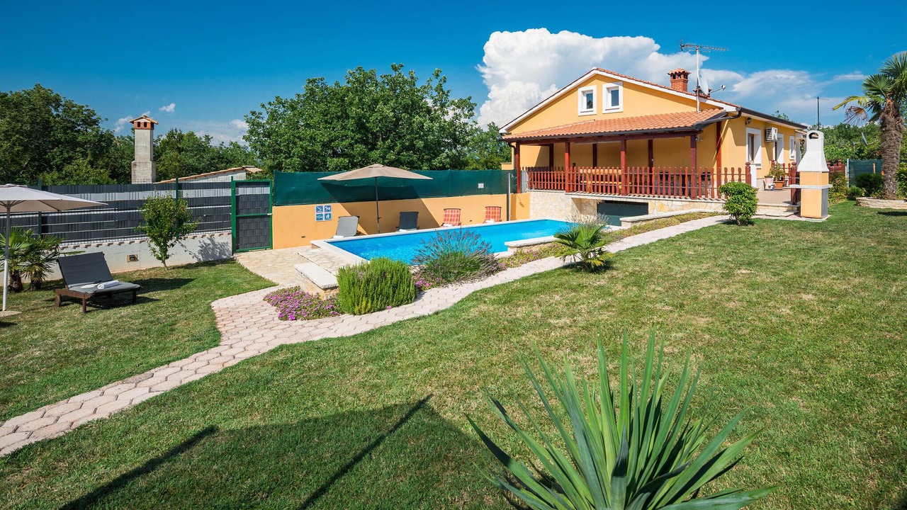Photo of Outdoor in Rakotule