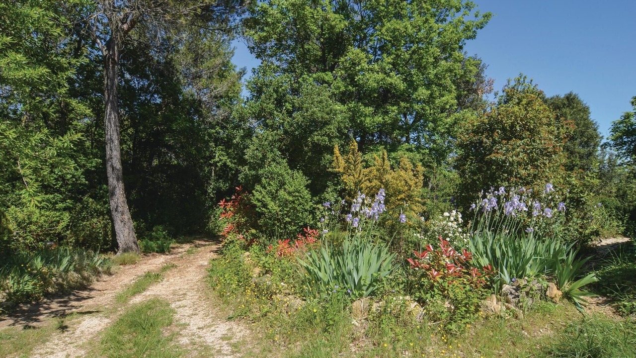 Photo of Outdoor in Sabran