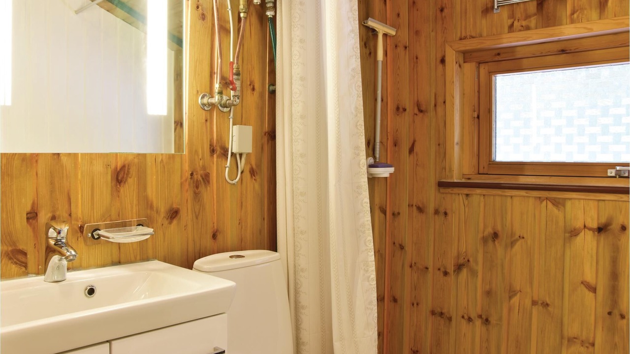 Photo of Others in Tim