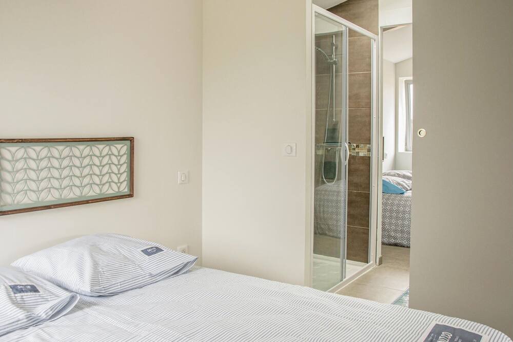 Photo of Bedroom in Sembas