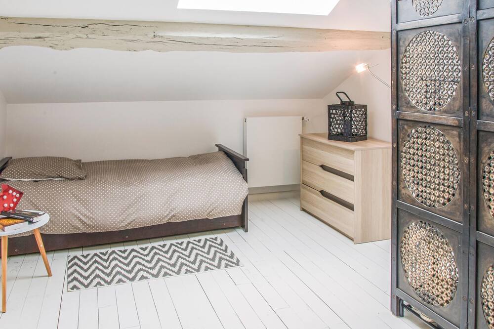 Photo of Bedroom in Sembas