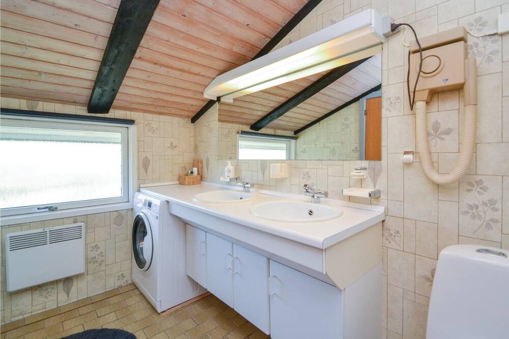 Photo of Bathroom in Rindby Strand