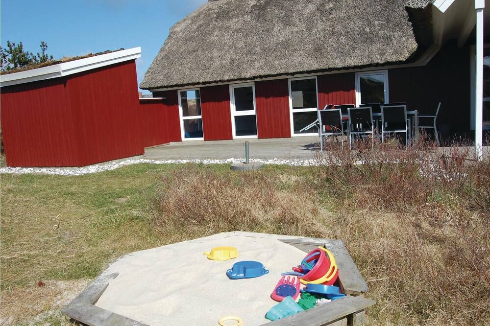 Photo of Others in Henne Strand
