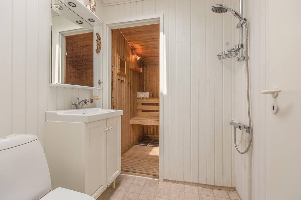 Photo of Bathroom in Kalundborg