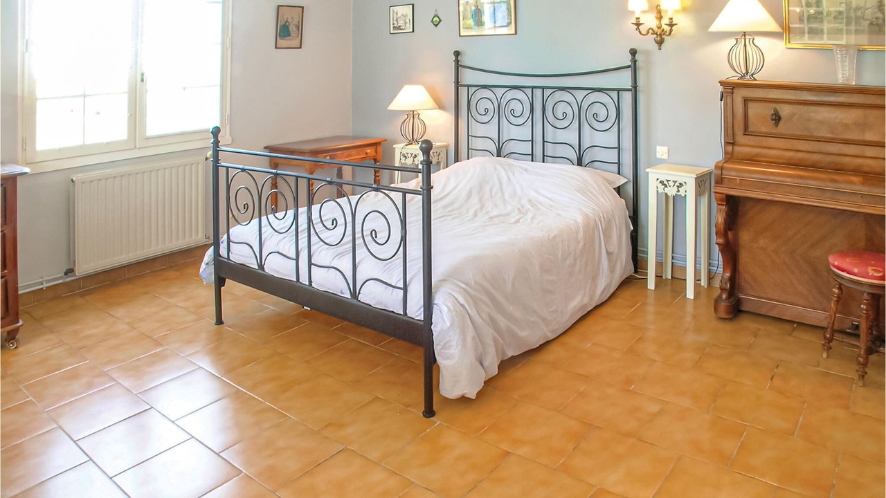 Photo of Bedroom in Saint-Andre-de-Lidon