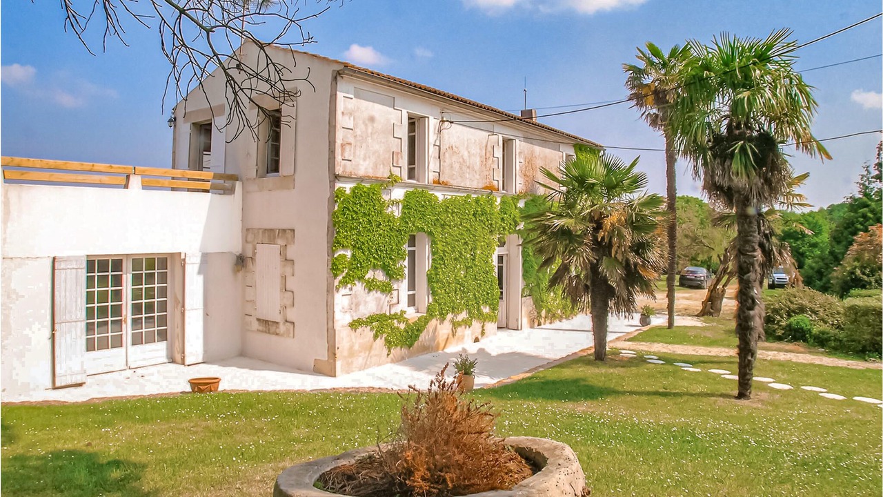 Photo of Outdoor in Saint-Andre-de-Lidon