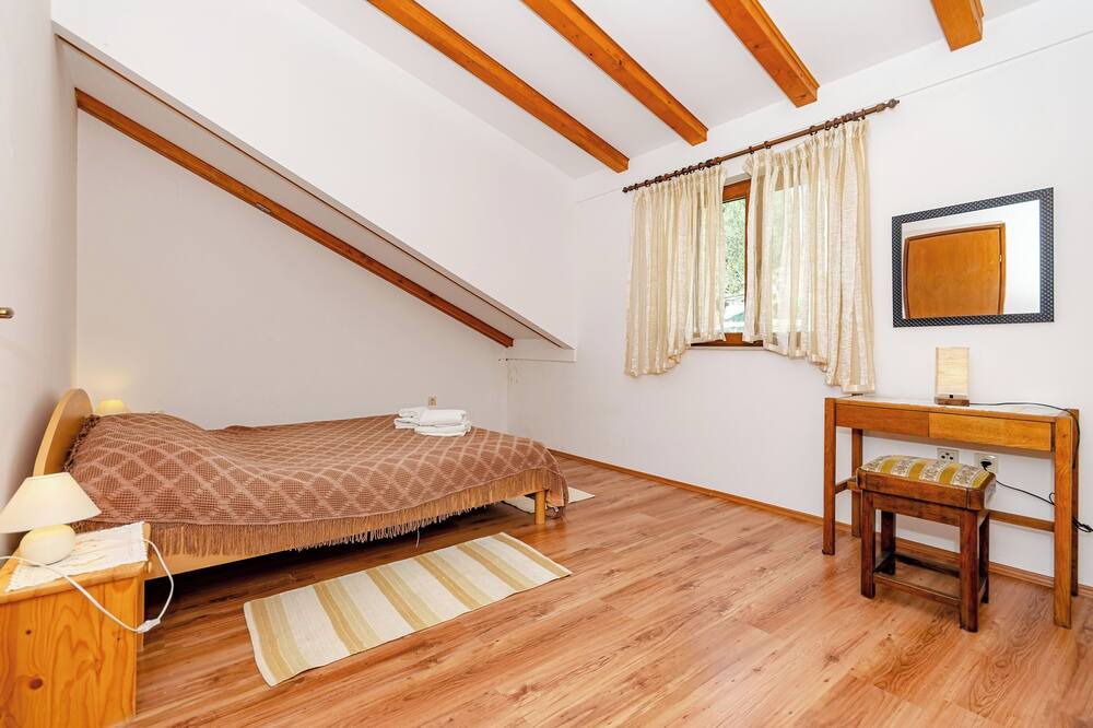 Photo of Bedroom in Orasac