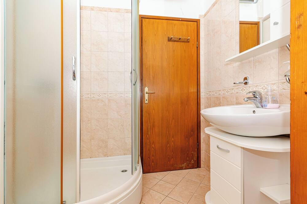 Photo of Bathroom in Orasac