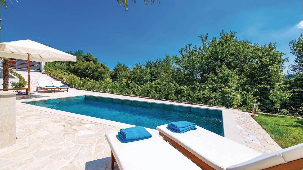 Photo of Outdoor in Bregi