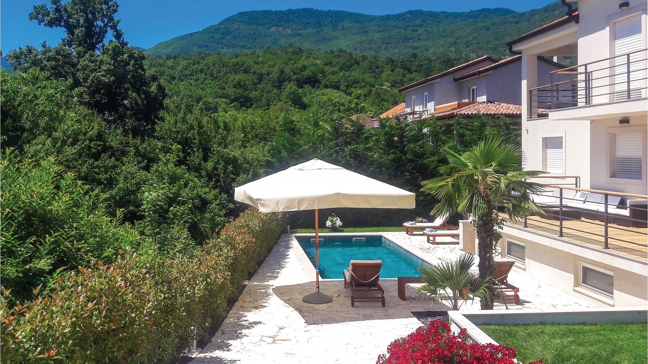 Photo of Outdoor in Bregi