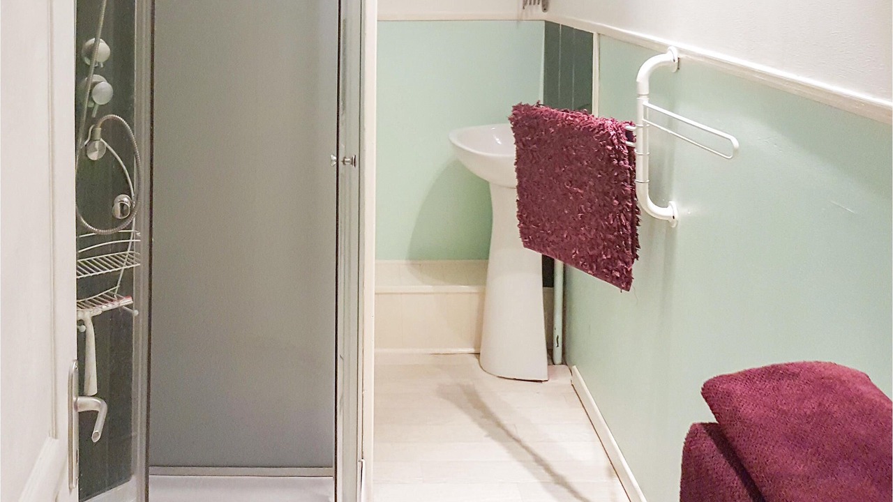 Photo of Others in Eance