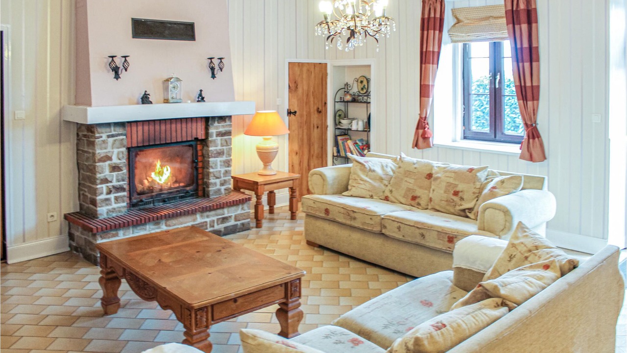 Photo of Others in Eance