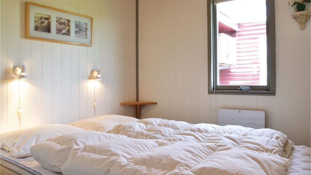 Photo of Others in Houvig Strand
