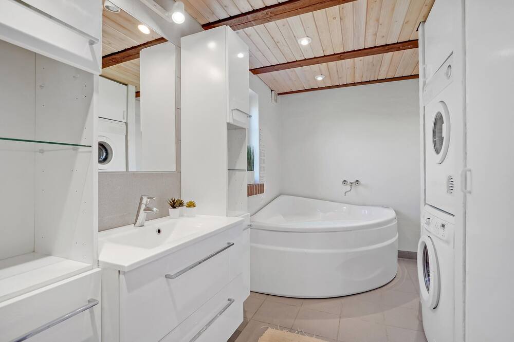 Photo of Bathroom in Nymindegab