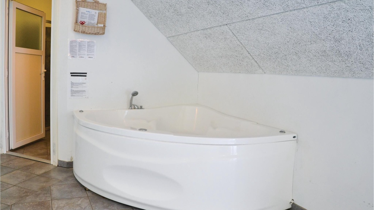 Photo of Others in Jegum