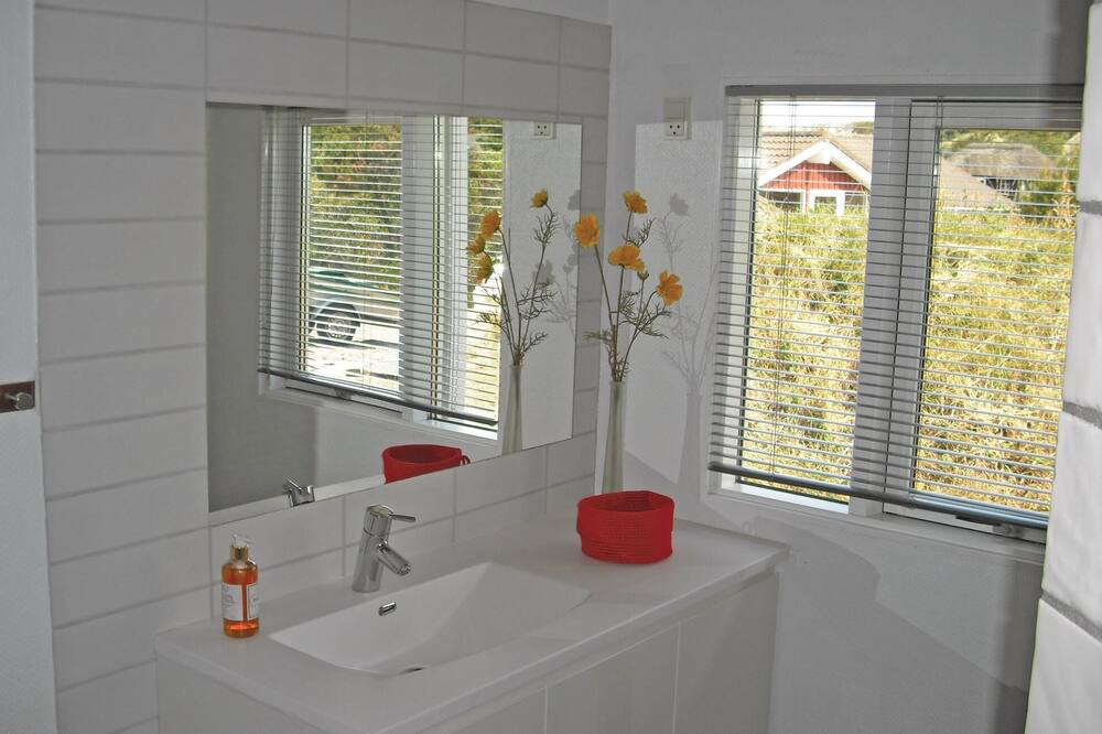 Photo of Bathroom in Henne Strand