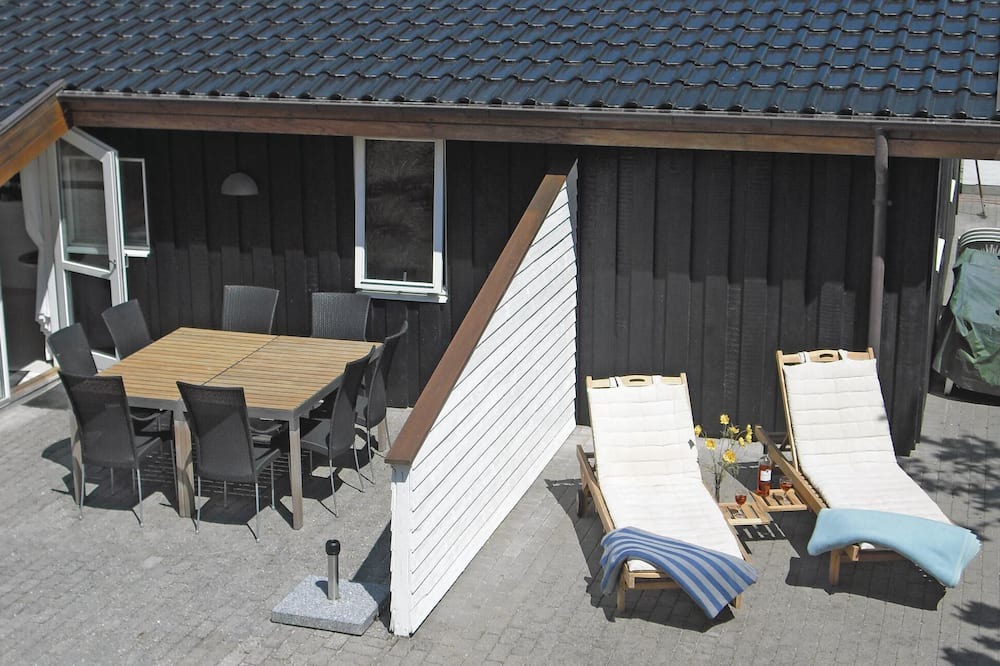 Photo of Others in Henne Strand