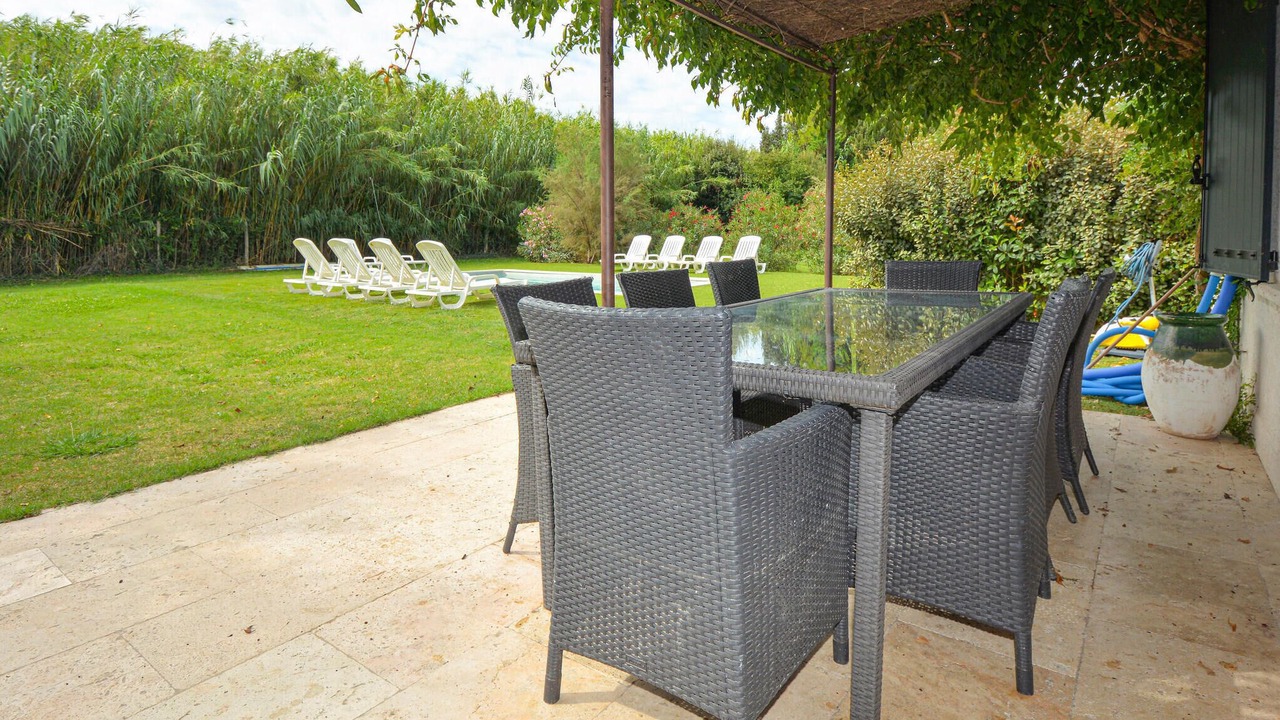 Photo of Patio Balcony in Le Sambuc