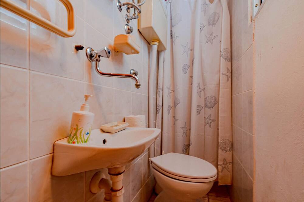 Photo of Bathroom in Zavalatica