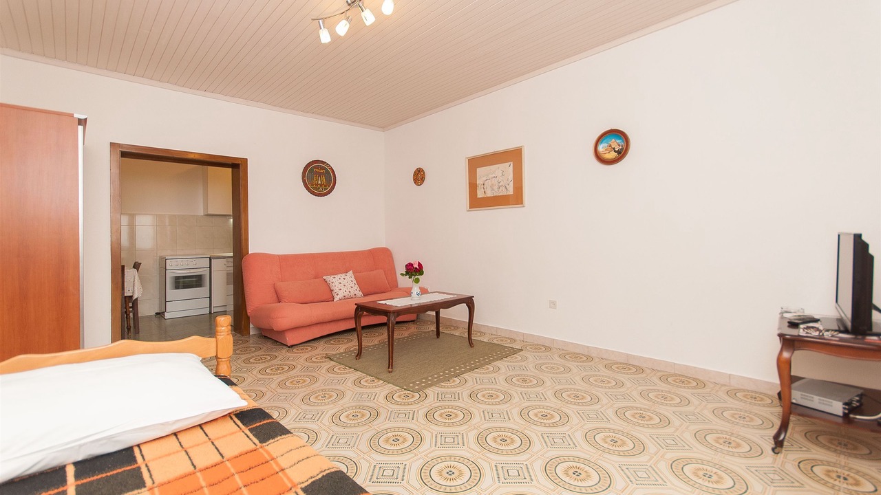 Photo of Livingroom in Bratus