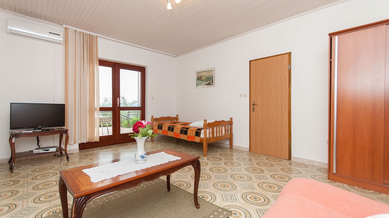 Photo of Livingroom in Bratus