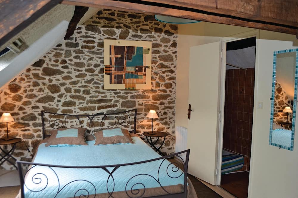 Photo of Others in Taden