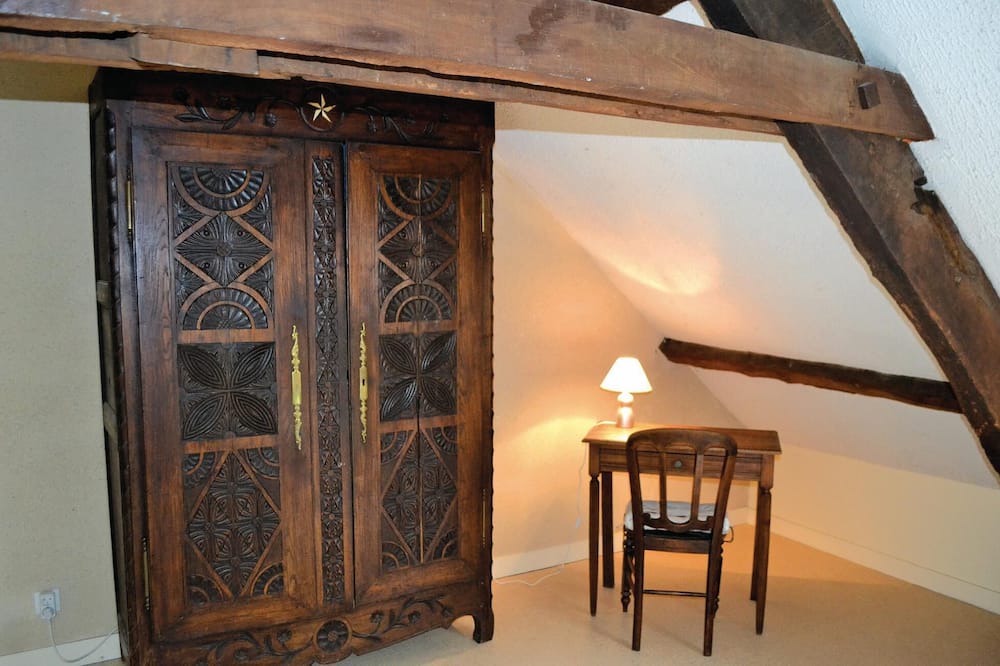 Photo of Others in Taden