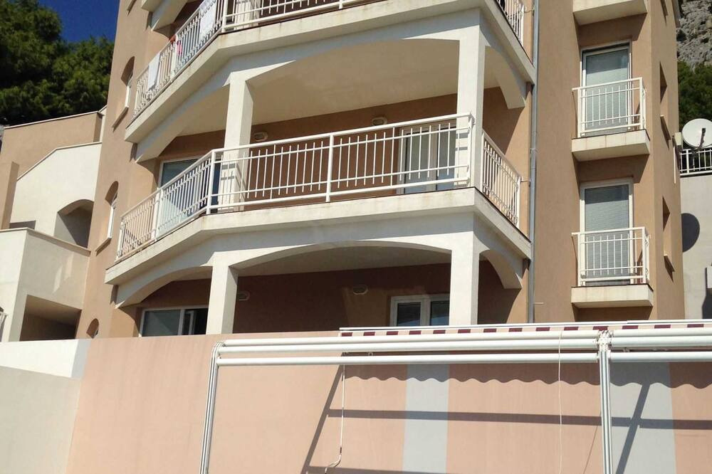 Photo of Outdoor in Mimice