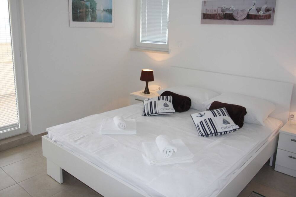 Photo of Bedroom in Mimice