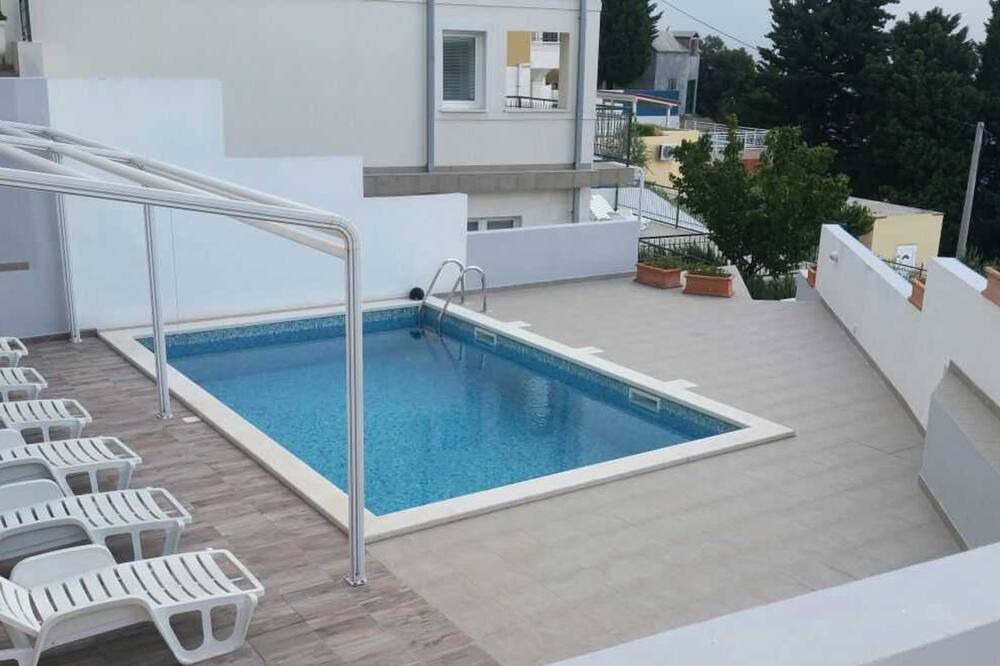 Photo of Outdoor in Mimice