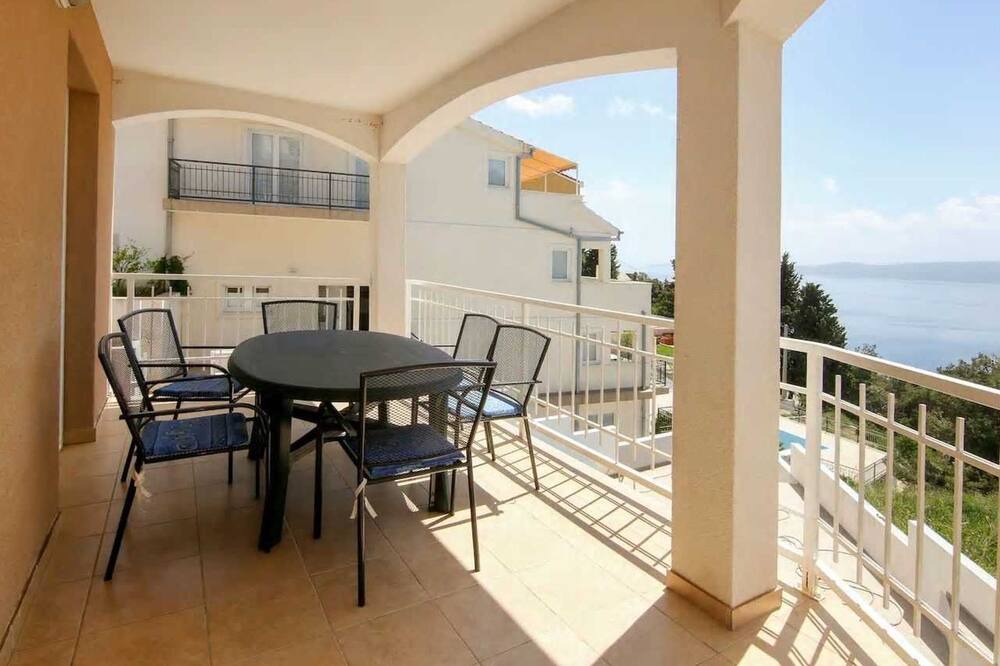 Photo of Patio Balcony in Mimice