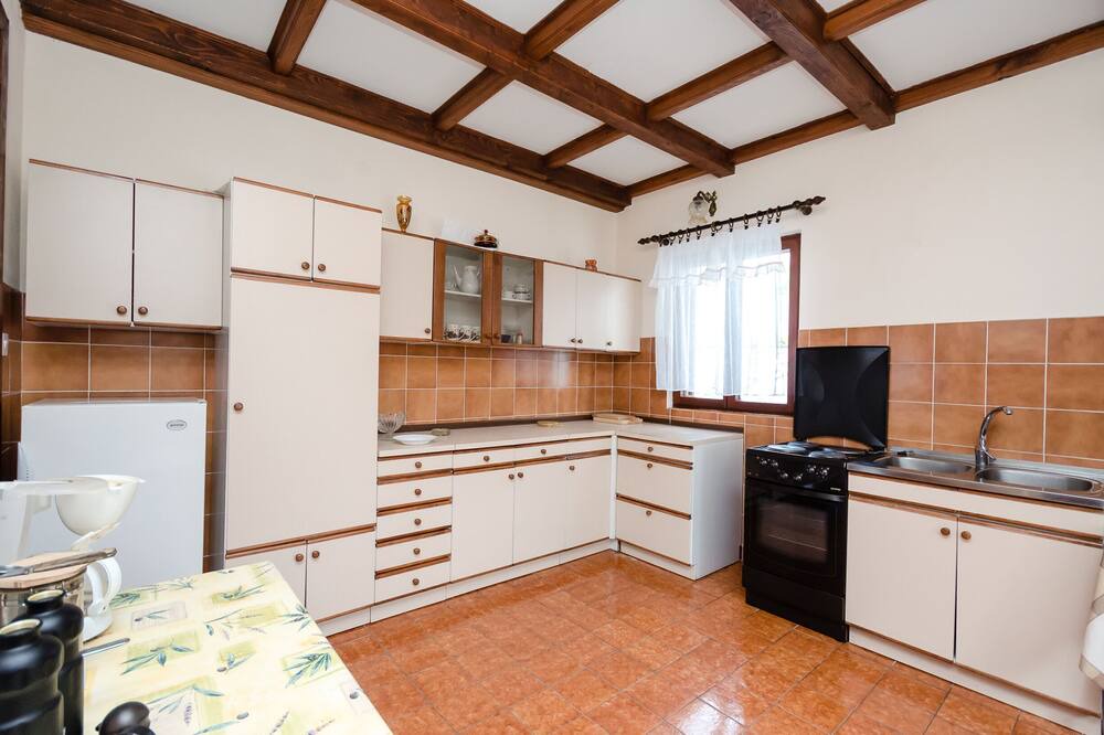 Photo of Kitchen in Suha Punta
