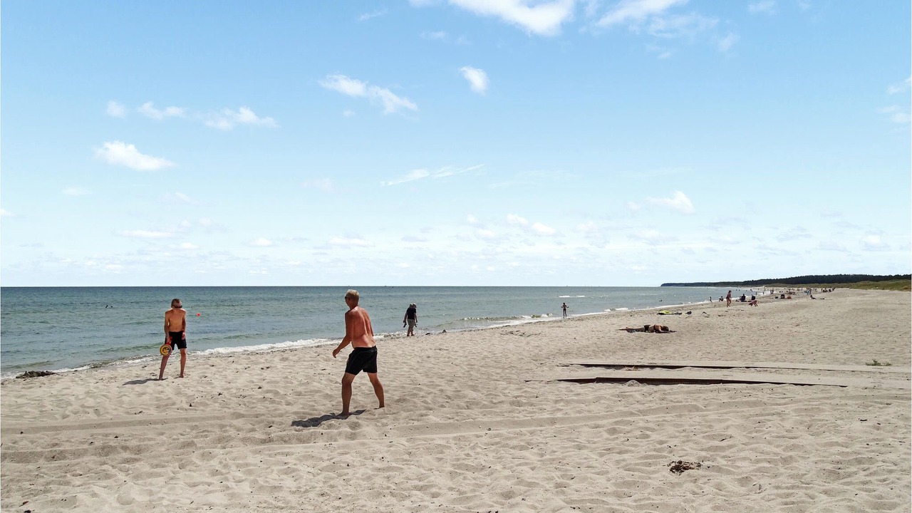 Photo of Human In Picture in Grena Strand