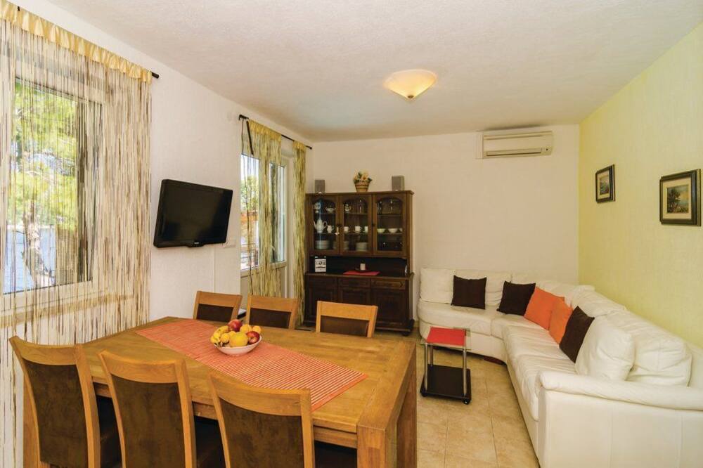 Photo of Livingroom in Sobra