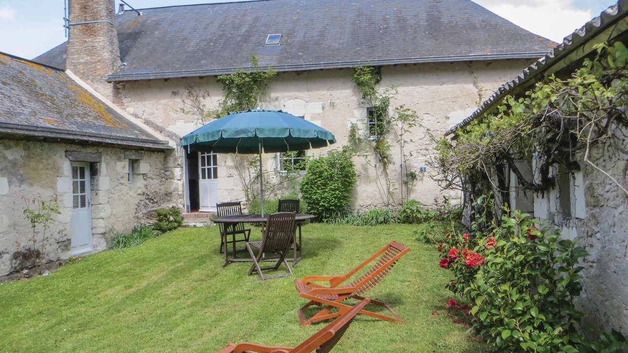 Photo of Outdoor in Noyant-Villages