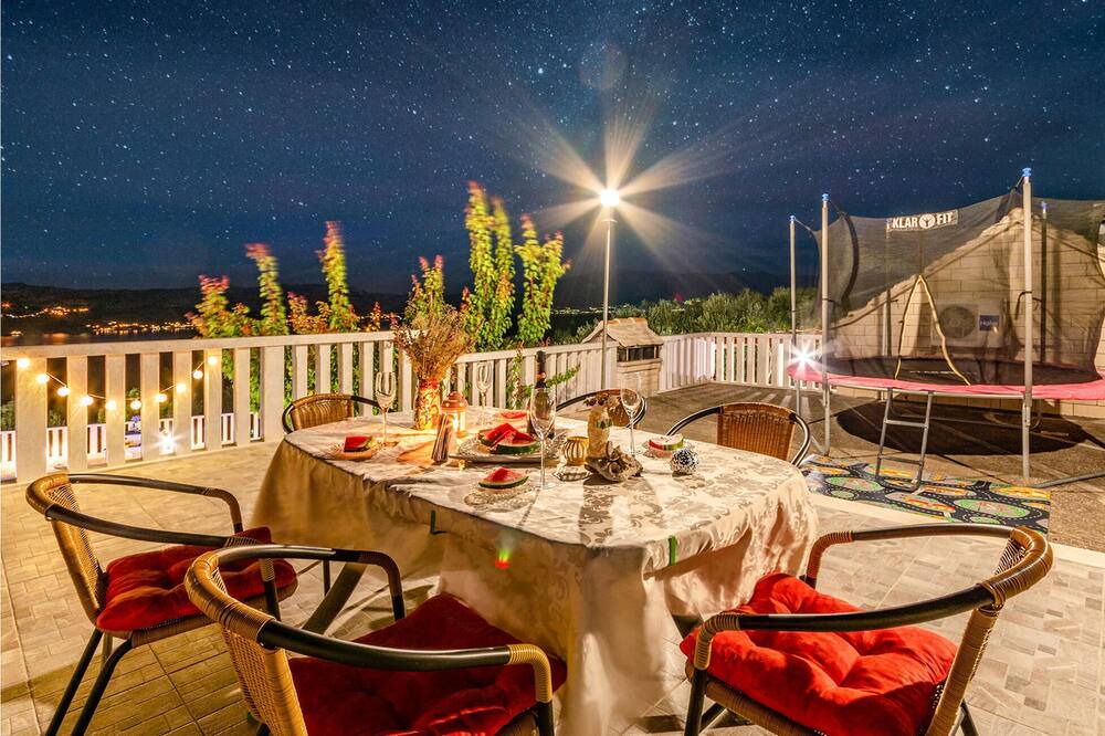 Photo of Patio Balcony in Praznica