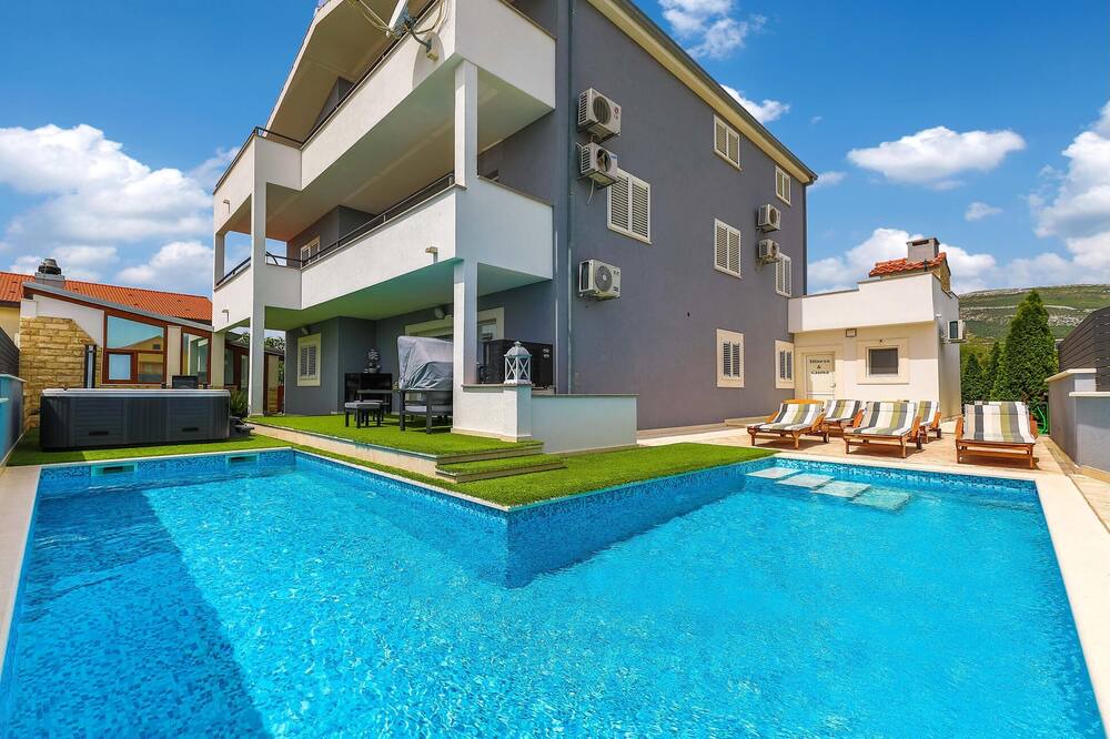 Photo of Outdoor in Kastel Novi