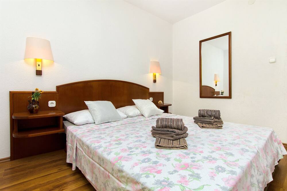 Photo of Bedroom in Okrug Donji