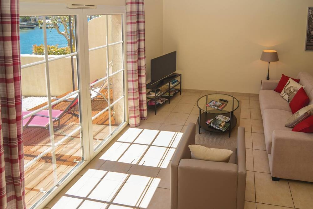 Photo of Bedroom in Aigues-Mortes