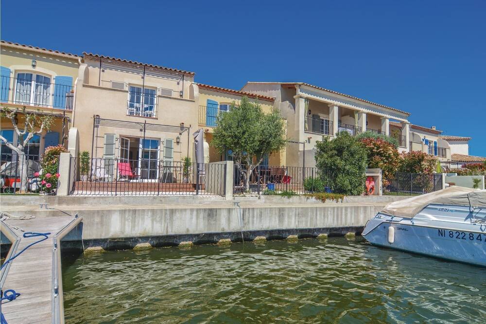 Photo of Outdoor in Aigues-Mortes