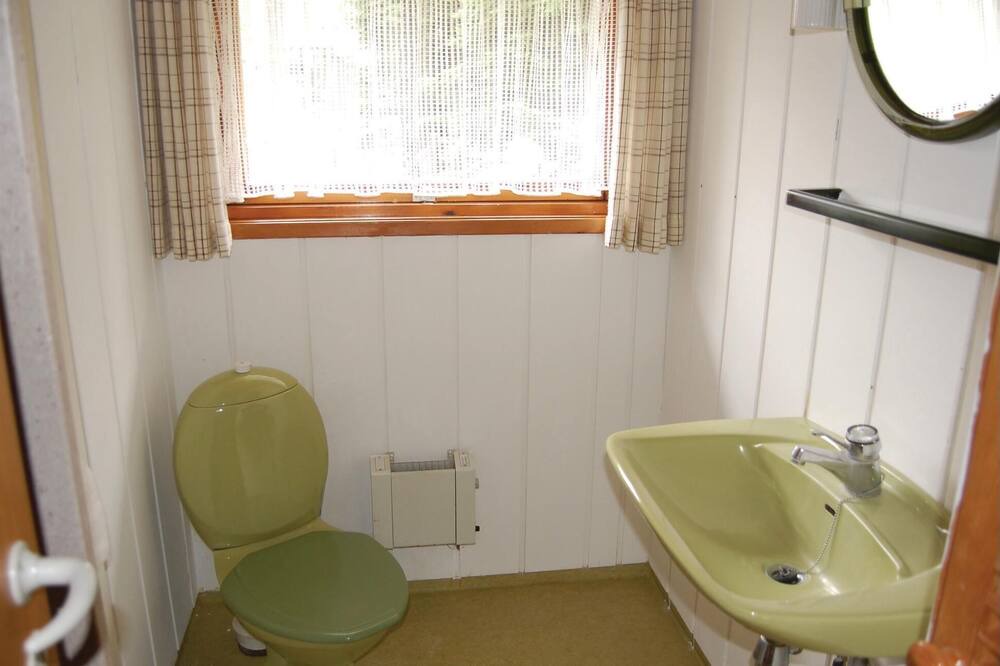 Photo of Bathroom in Gedesby