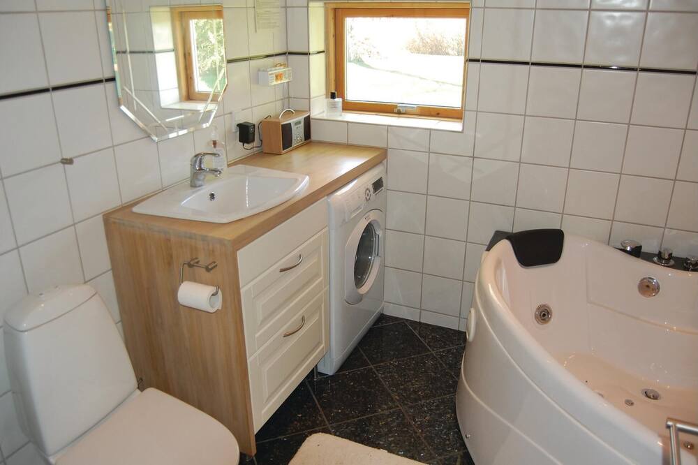 Photo of Bathroom in Bog By