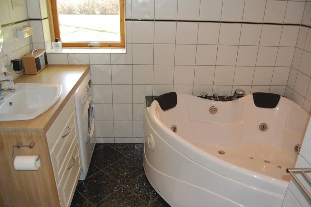 Photo of Bathroom in Bog By