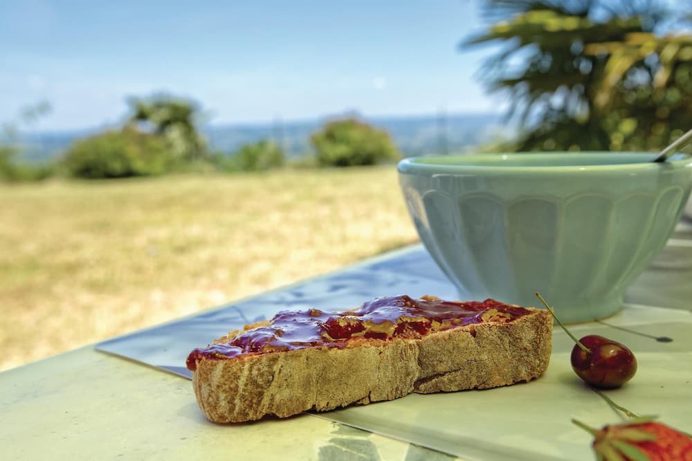 Photo of Others in Yssandon