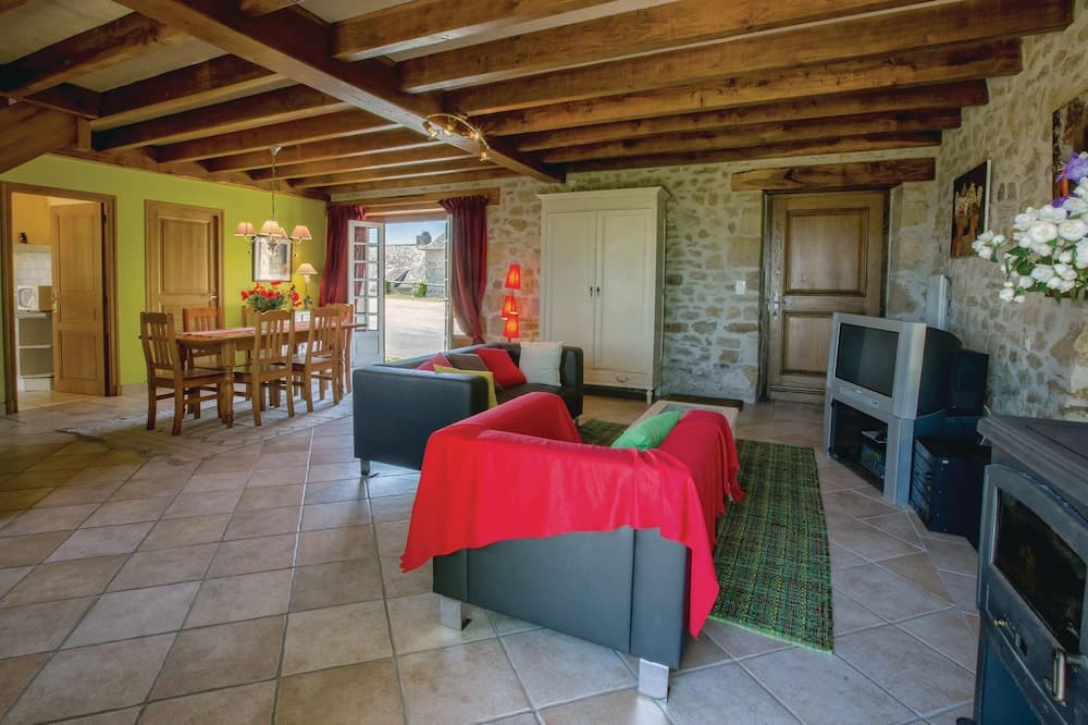 Photo of Bedroom in Yssandon